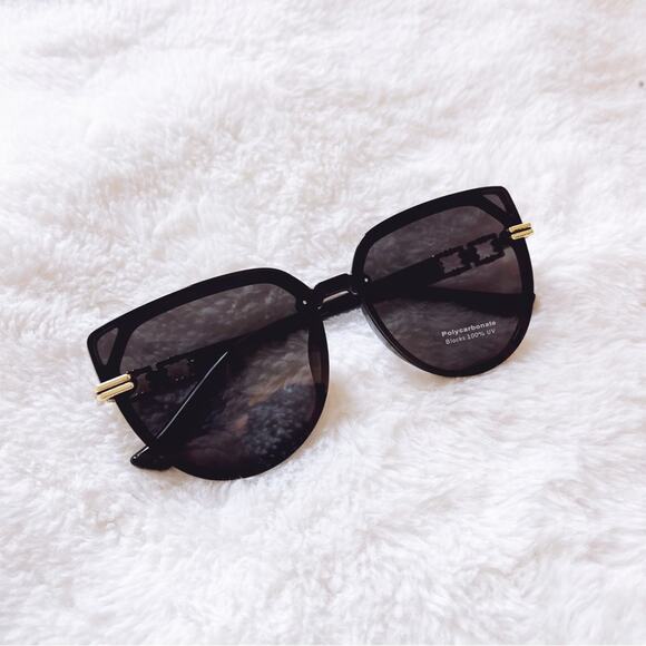 Liana Black Sleek Sunglasses - Picture 2 of 10